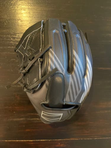 Pitcher's 11.75" REV1X Baseball Glove
