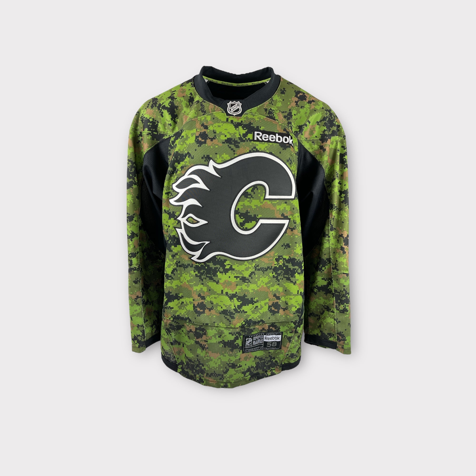 Pro Stock Calgary Flames Reebok Size 58 Camo Hockey Jersey