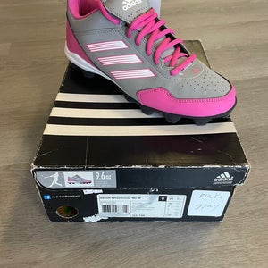 New Size 5.0 (Women's 6.0) Adidas