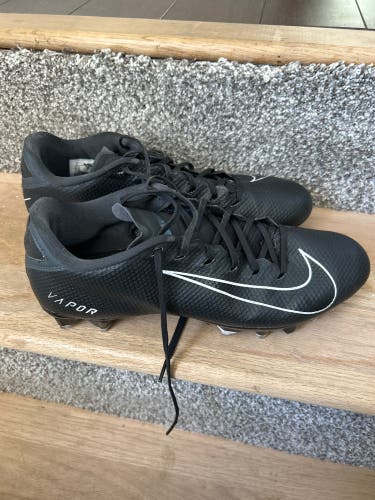 Used Size 11 (Women's 12) Low Top Vapor edge pro 360