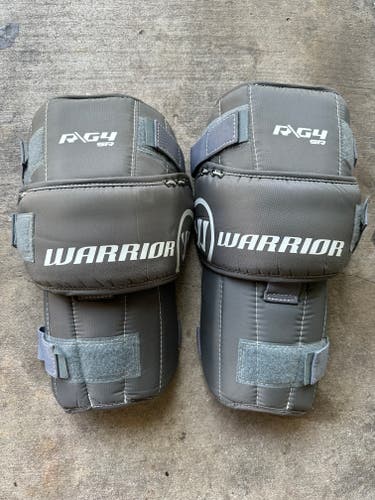 Used Warrior G4 Senior Knee Pads
