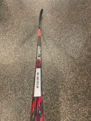 Intermediate Left Hand P28 JetSpeed FT5 Pro Hockey Stick