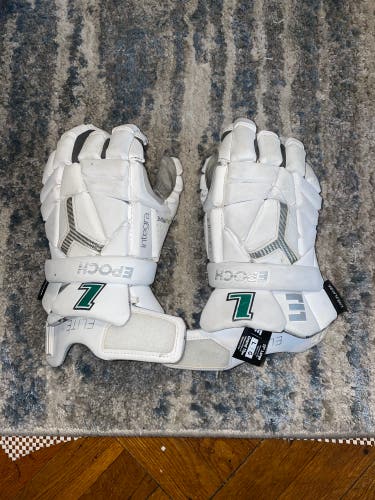 Loyola men’s lacrosse used gloves