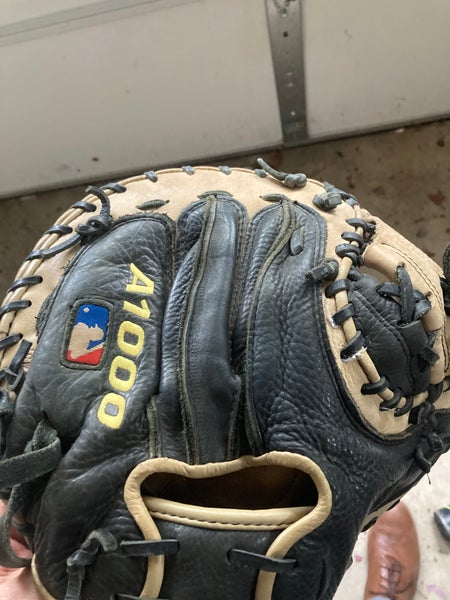 Wilson Catcher's A1000 Baseball Glove 32.5"