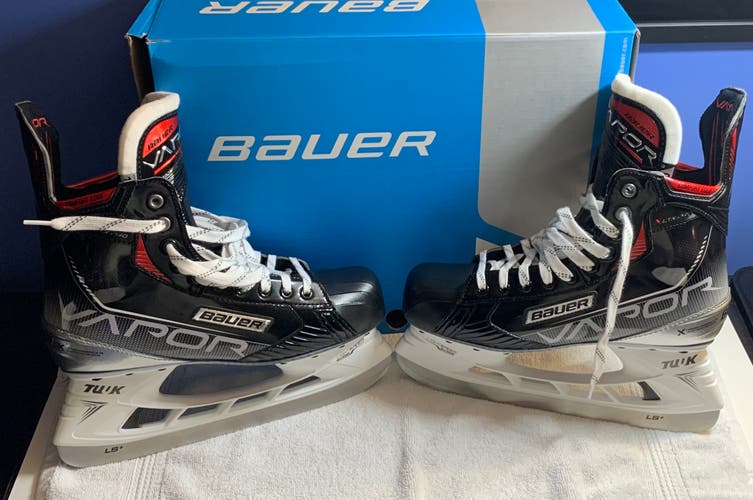 Senior LIKE-NEW Bauer Vapor XLTX Pro Hockey Skates Regular Width Size 10