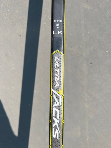 Ultra Rare Easton Synergy “Syn Bomb”New Pro Stock Hockey Stick