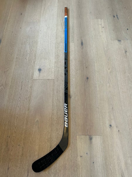 Senior Right Handed P92 Pro Stock Team Nexus Hockey Stick