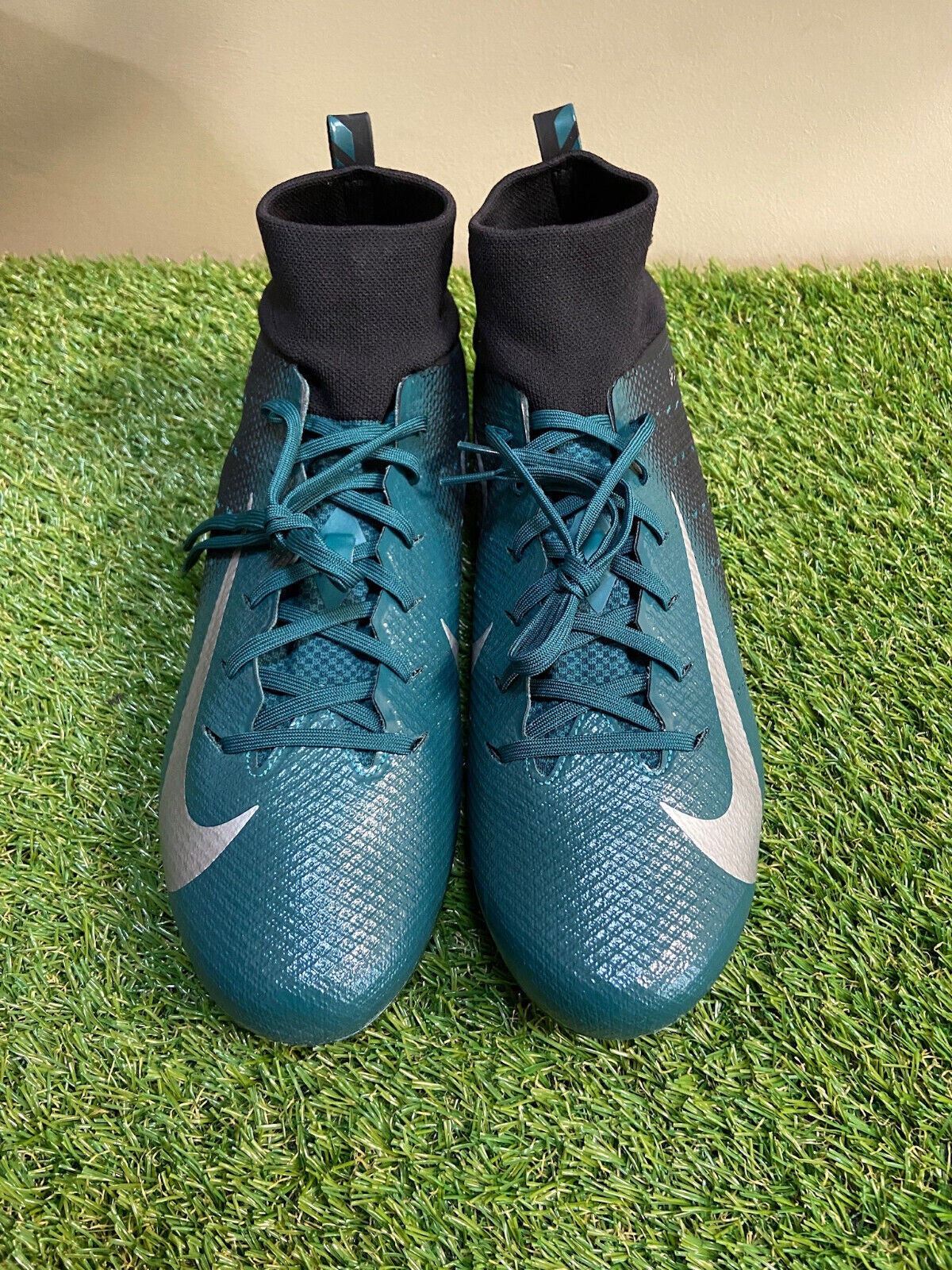 Nike Vapor Untouchable Pro 3 Football Cleats Eagles Green Size 14 AO3021-003
