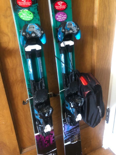 K2 MissBehaved 169cm with Salomon Guardian 16 Bindings and