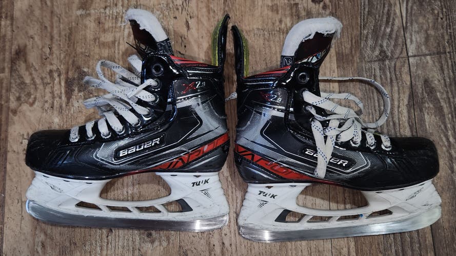 Used Bauer Vapor X2.9 Hockey Skates Extra Wide Width Size 2.5