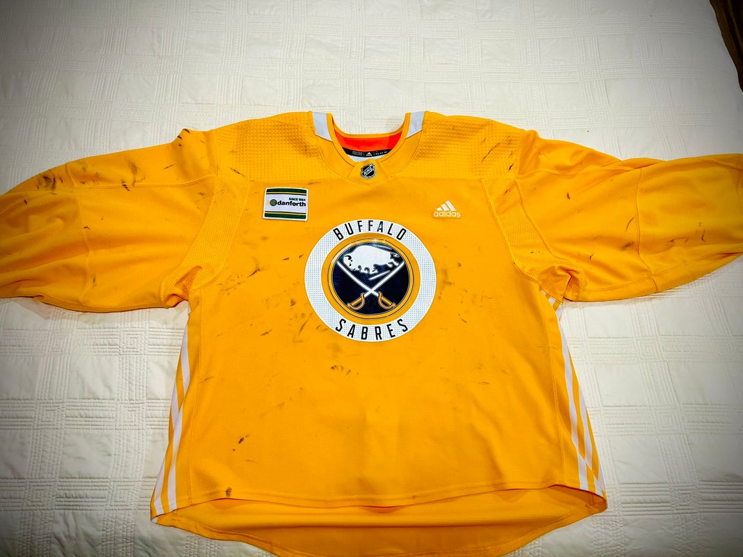 Buffalo Sabres - Here it is.. Our 2017-18 jersey. Is it October yet? More  on the new jerseys: bufsabres.co/E65xYk