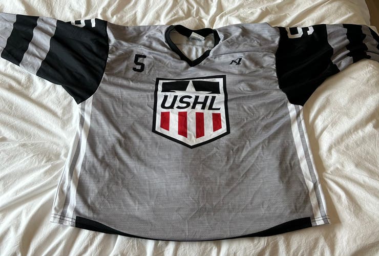 USHL Gray Used XL K1 Jersey