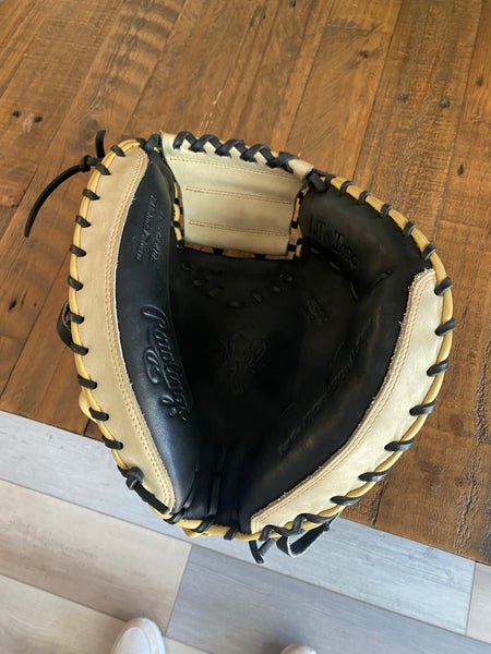 New 2022 Rawlings Right Hand Throw Catcher's Heart of the Hide Baseball Glove