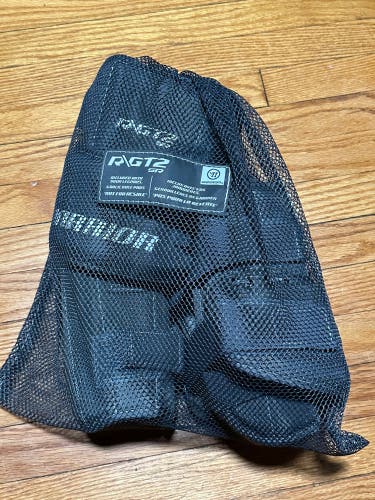 New Warrior R/GT2 Sr Knee pads