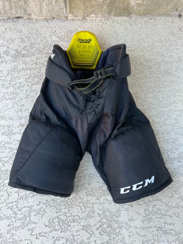Junior Used Medium CCM Tacks 3092 Hockey Pants OA8