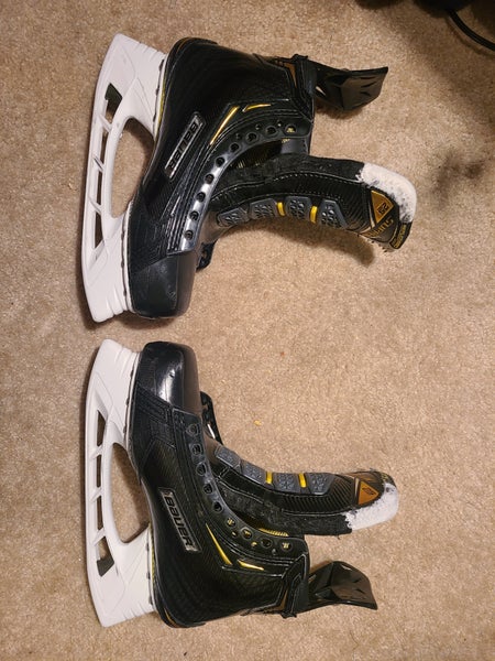 Used Bauer Supreme 2S Pro Hockey Skates Extra Wide Width Size 5.5