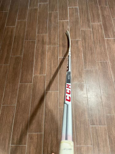 Senior Right Handed Pro Stock RBZ Speedburner Hockey Stick