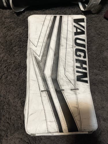 Vaughn V9 Pro Carbon Blocker Senior