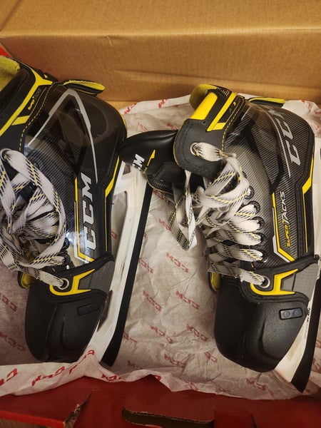 Used CCM AS3 pro Hockey Goalie Skates Regular Width Size 6