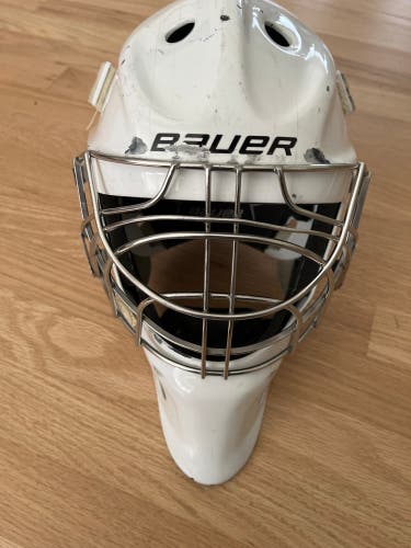 Used Bauer NME IX Goalie Mask Fit 2 (bag Included)