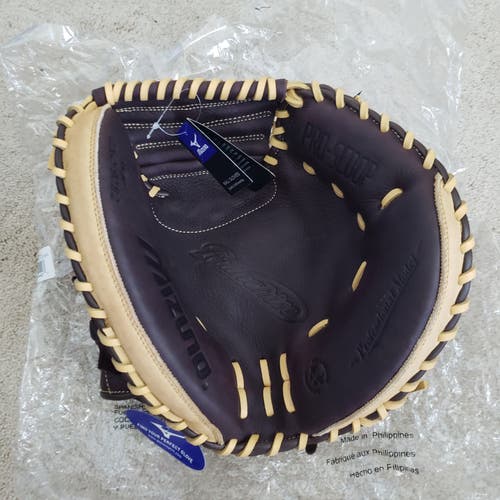 New Mizuno Right Hand Throw Catcher's Glove 33.5"