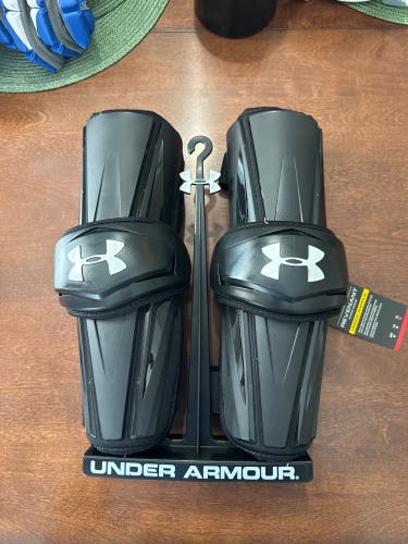 New Extra Large Under Armour Revenant Arm Pads