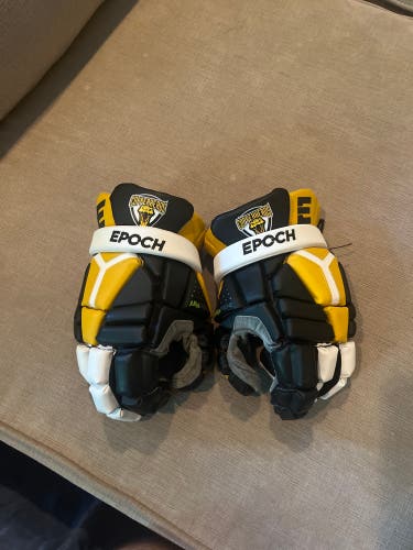 Used Epoch 13" Lacrosse Gloves