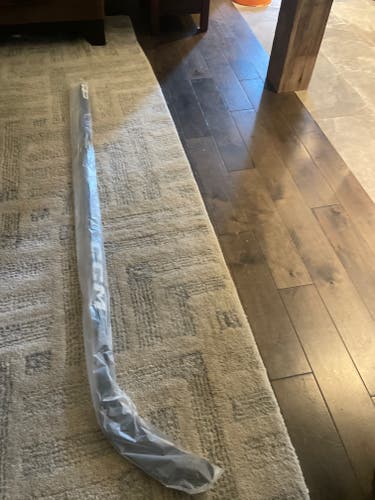 Senior New Left Hand CCM JetSpeed FT5 Pro Hockey Stick P28M