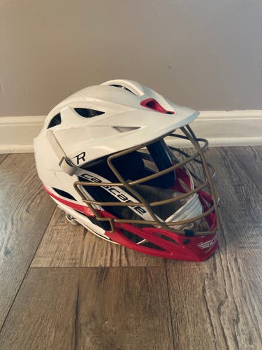 Player's Cascade R Helmet