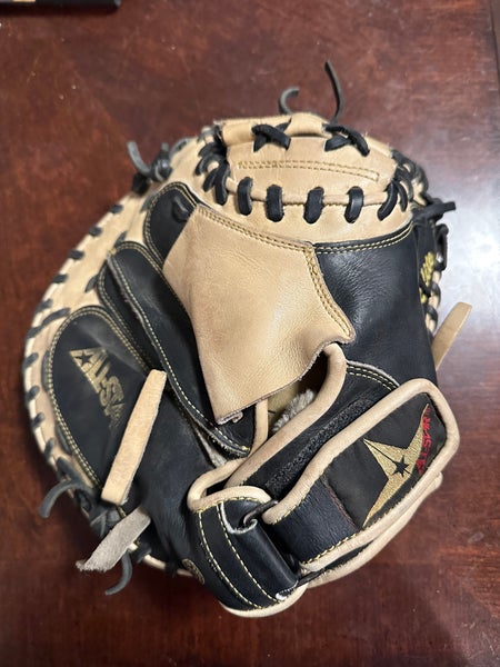 Right Hand Throw 31.5" CM3000SBT Catcher's Glove