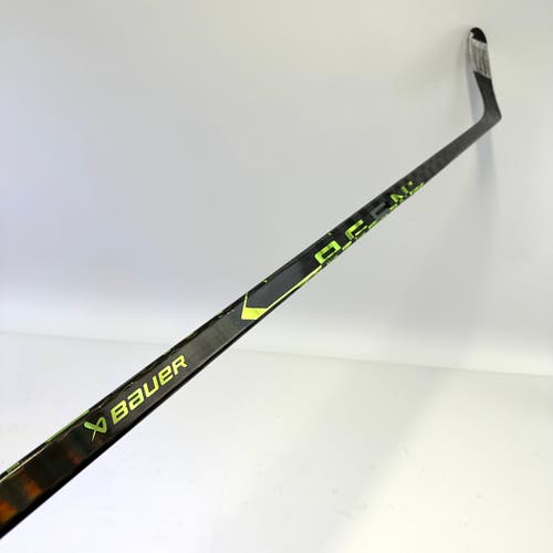 Repaired Left Handed Bauer Ag5nt | 77 Flex | P28 Curve | Grip | #A908