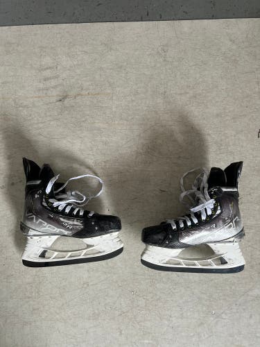 Bauer Hyperlite Skates