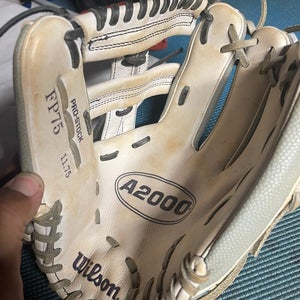 2022 Infield 11.75" A2000 Softball Glove