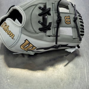 Wilson A2000 H75 11 3 4" Fielders Gloves
