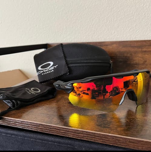 New  Oakley Radar EV Sunglasses