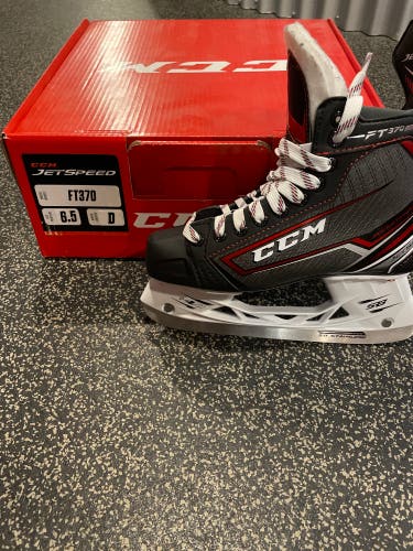 New CCM Regular Width Size 6.5 JetSpeed FT370 Hockey Skates