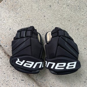 Used Bauer Vapor X60 Gloves 10"