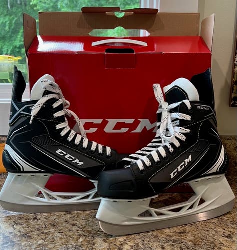 Junior New CCM 9040 Tacks Hockey Skates Regular Width Size 5