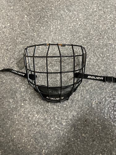Bauer Profile III Oreo Facemask Cage Medium