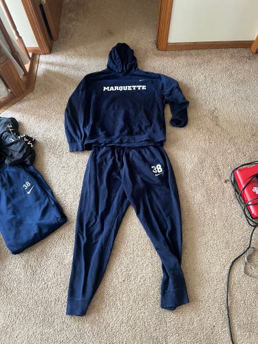 Team Issued XL Nike Sweatshirt