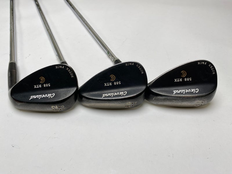 Cleveland 588 RTX Black Pearl Wedge Set 52* 10 | 56* 14 | 60* 12 Dynamic Gold RH