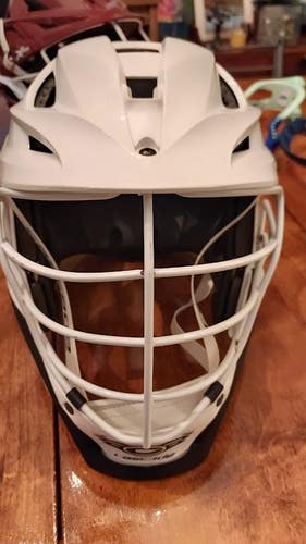 Used Player's Cascade S Helmet