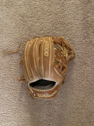 Right Hand A2000 11.5”. Tan and Brown