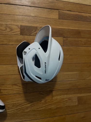 Used Small / Medium Easton Elite X Batting Helmet