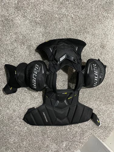 Used Medium Bauer  Supreme 3S Pro Shoulder Pads