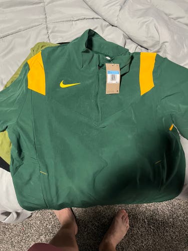 Green New Medium Nike Warm Up Jacket