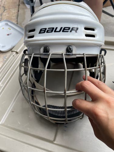Bauer hockey helmet medium