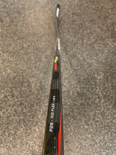 Senior Left Hand P28 Vapor FlyLite Hockey Stick