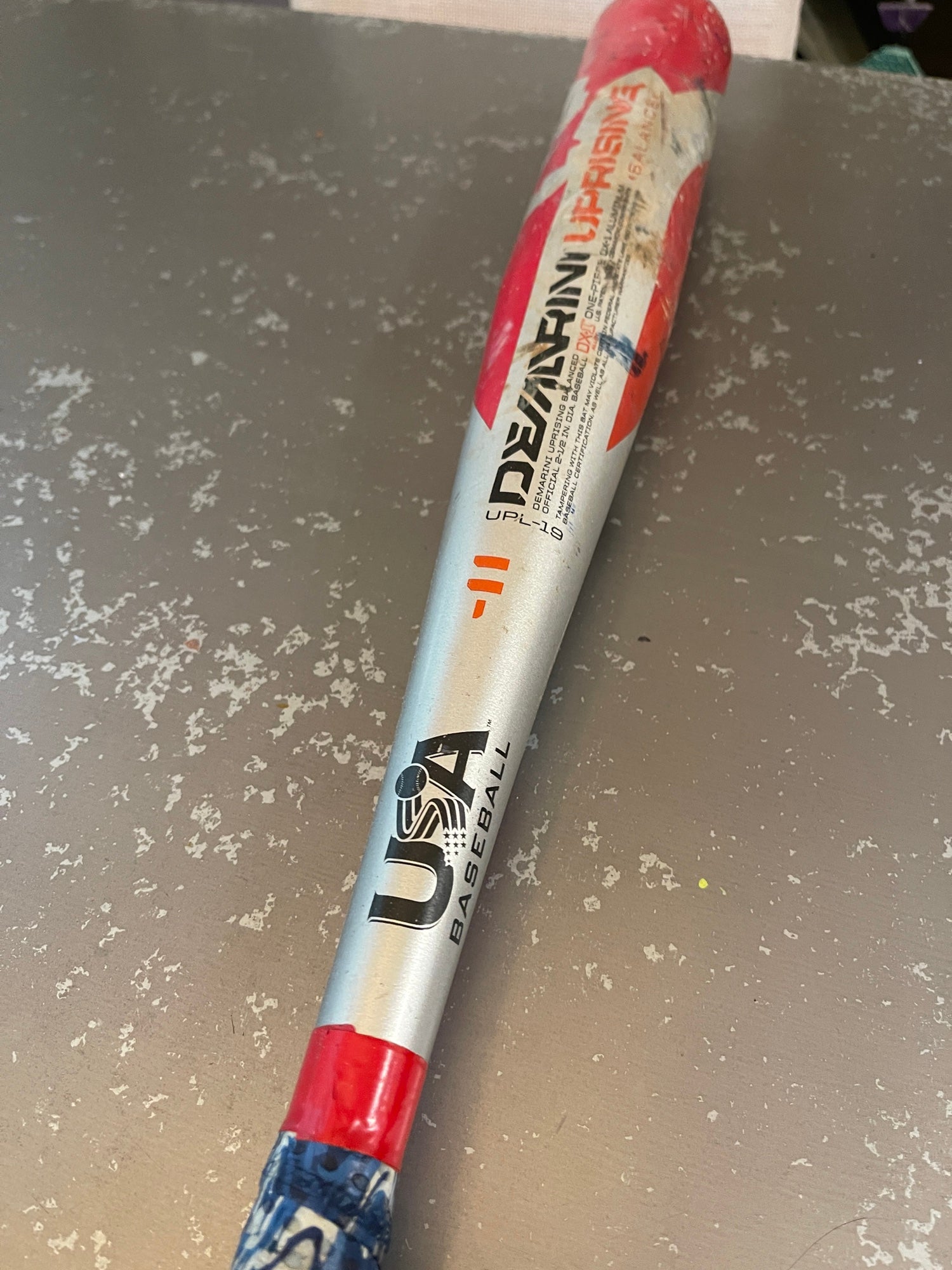 Demarini Uprising FastPitch Softball Bat 31 19 Oz -12 USSSA ASA Demarini Uprising FastPitch Softball Bat 31 19 Oz -12 USSSA ASA