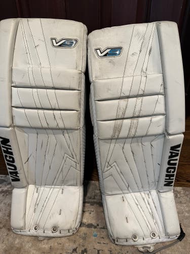 Used 26" Vaughn Velocity V9 Goalie Leg Pads